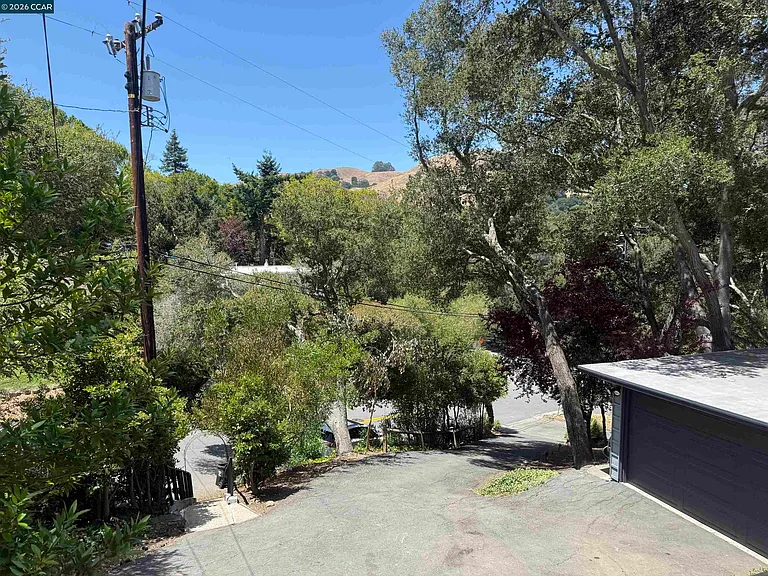 7 Knickerbocker Ln — Photo 31