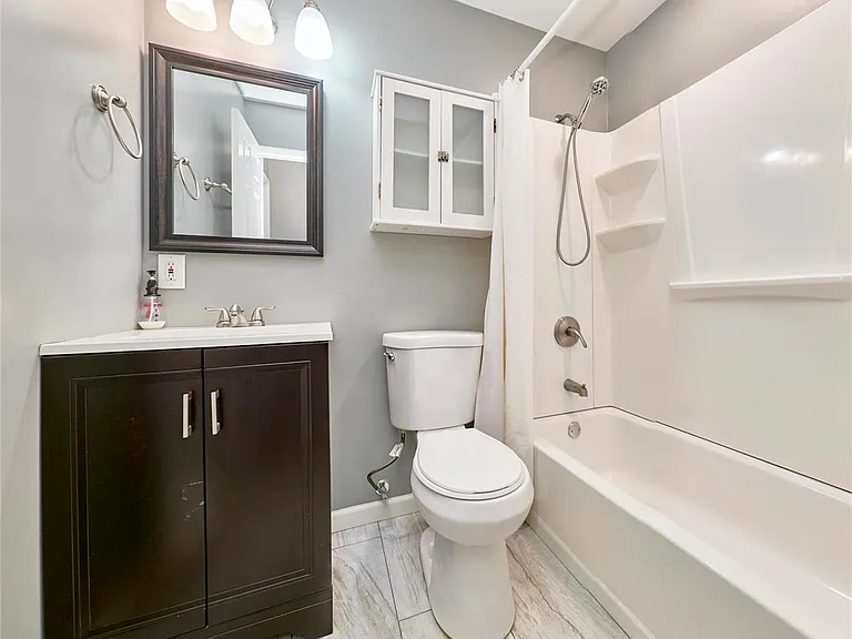 389 Messina Dr — Photo 12