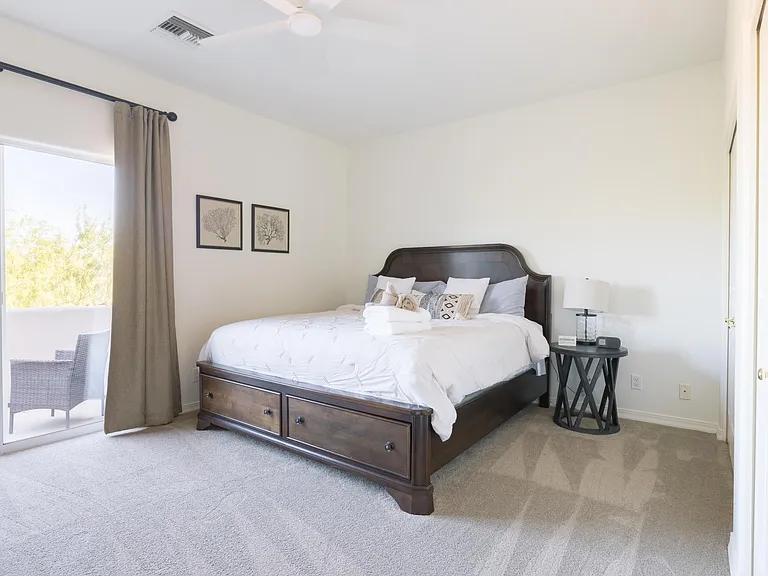 Upstairs King Bedroom