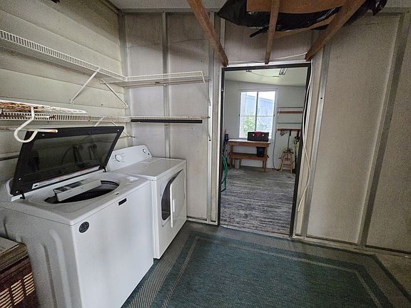5th image of 2185 Easy St