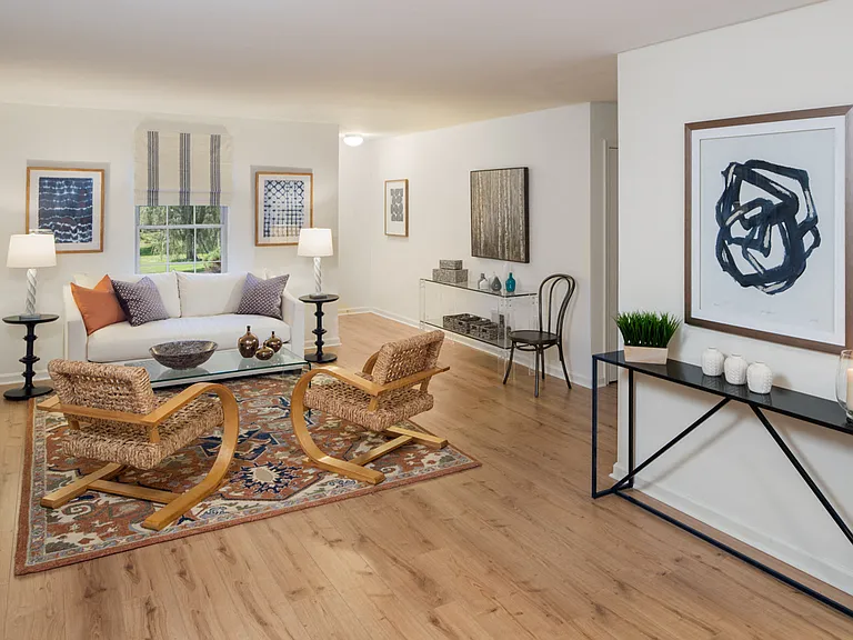 Westridge Gardens Renovated Living Area