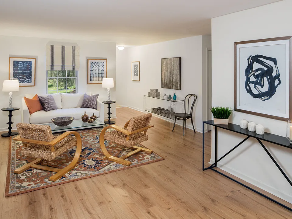 Westridge Gardens Renovated Living Area
