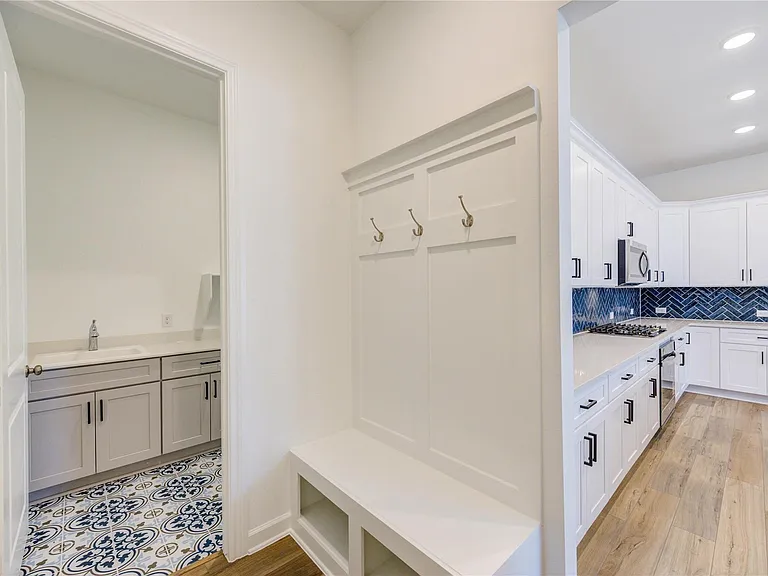25326 Loch Doon Dr — Photo 16