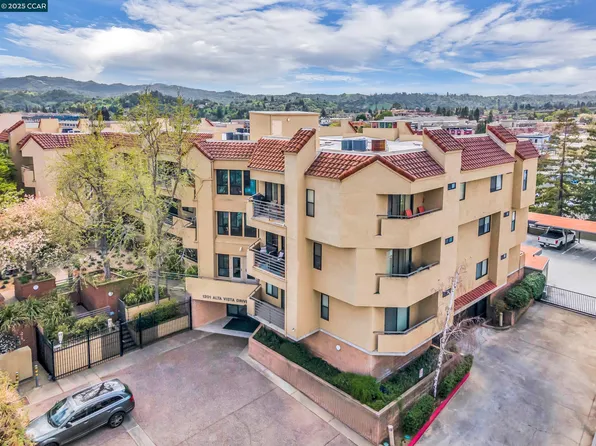 1201 Alta Vista Dr APT 208, Walnut Creek, CA 94596