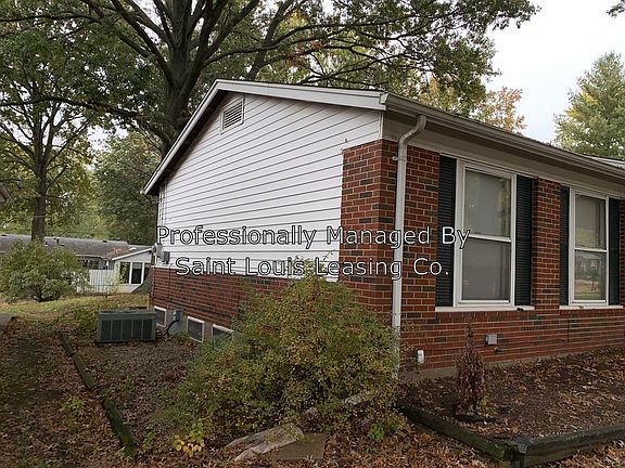 3rd image of 2978 Westminster Dr
