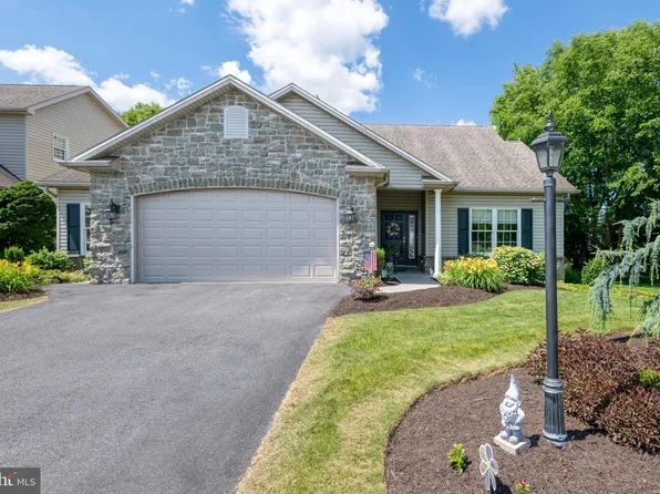 831 Victoria Ln, Palmyra, PA 17078