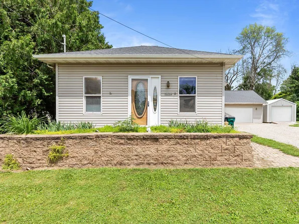 W8984 State Road 96, Hortonville, WI 54944