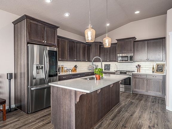 5th image of 8928 E Red Oak Ln