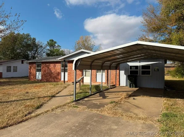 1509 E 4th St, Okmulgee, OK 74447