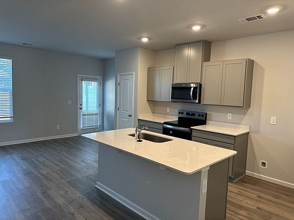 2nd image of 227 Hazel Ln