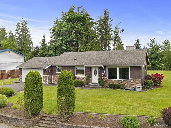 12510 Waller Rd E, Tacoma, WA 98445