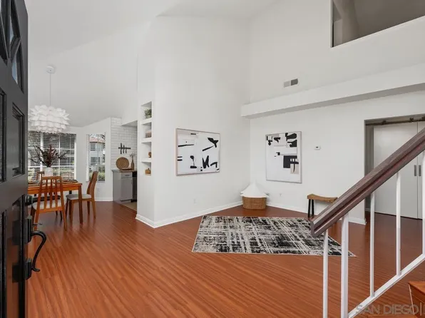 11595 Caminito La Bar APT 6, San Diego, CA 92126