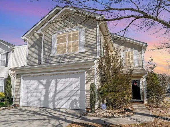 2104 Pawpaw Ln, Charlotte, NC 28269