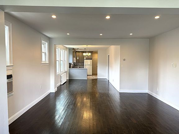 2nd image of 14638 Bayside Ave