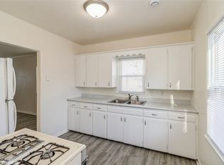 520 Watrous Ave, Des Moines, IA 50315