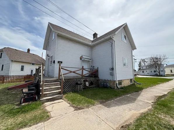 1952 Roosevelt Ave, Two Rivers, WI 54241