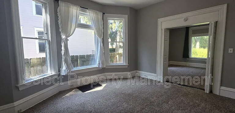 223 W Woodland Ave #1 — Photo 12