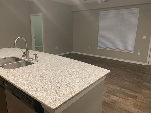 3rd image of 1375 Park 33 Blvd APT 409