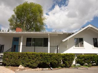 405A Beaumont Dr, Vista, CA 92084