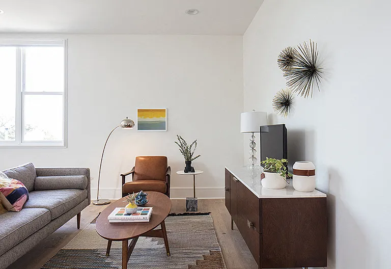 The Julian Apartments — Photo 10