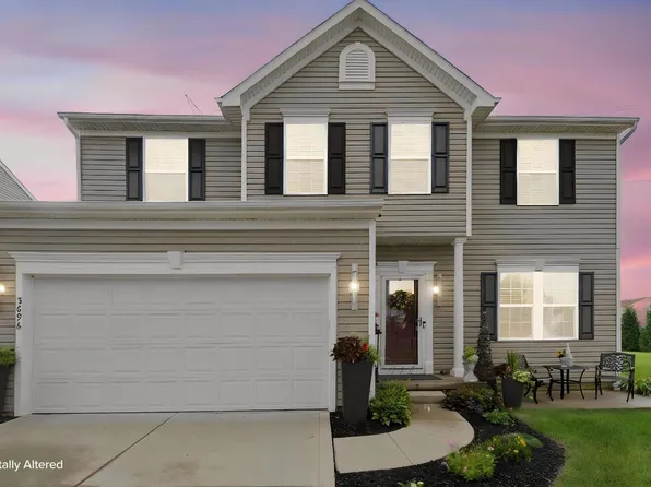 5698 Queen Victoria St, Groveport, OH 43125