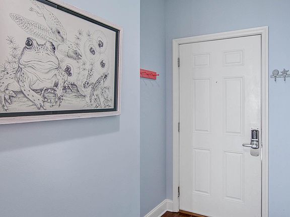 4th image of 114 W Arctic Ave #B302