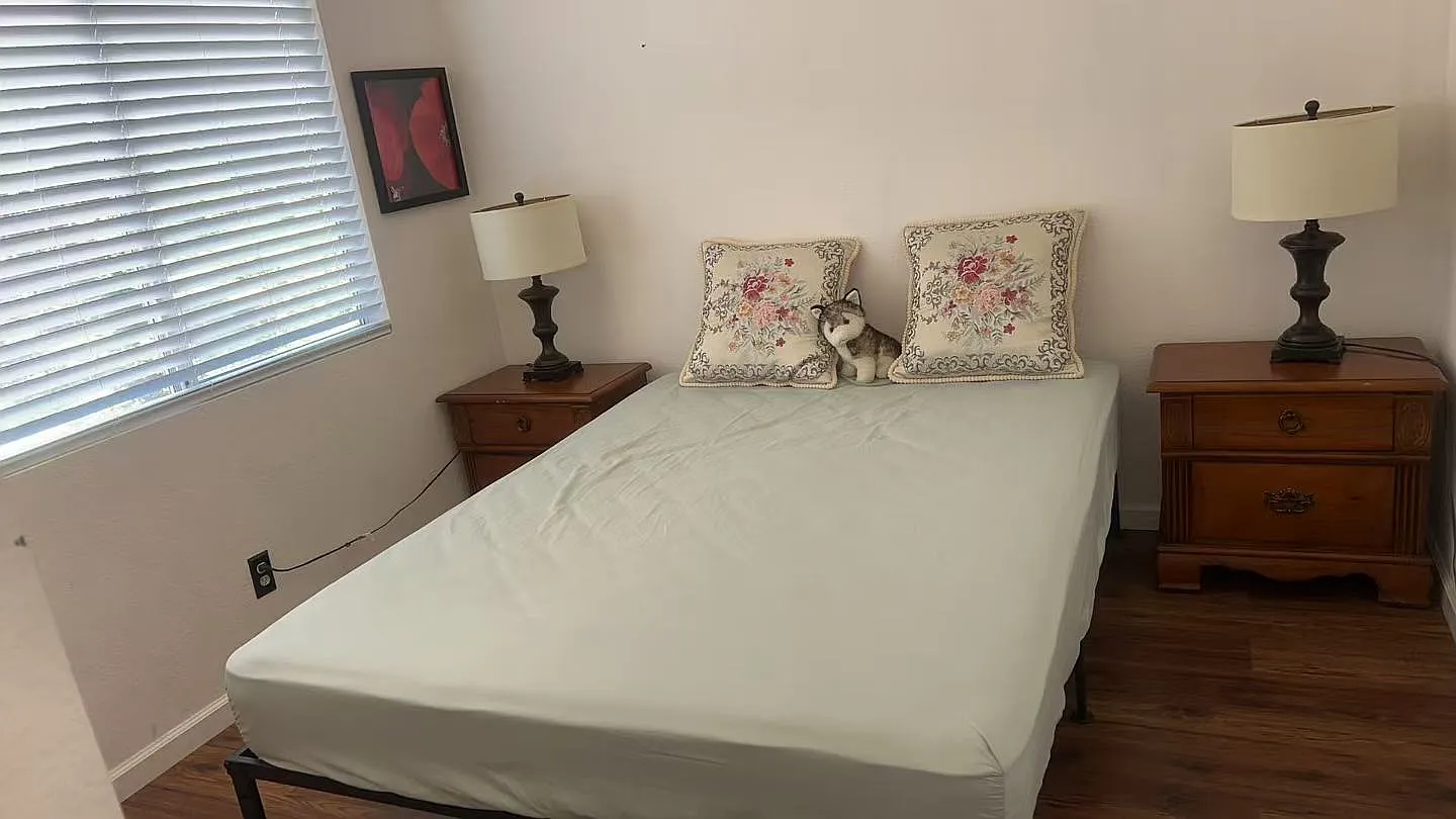4 bed, 1673 sqft, $800 — Photo 1