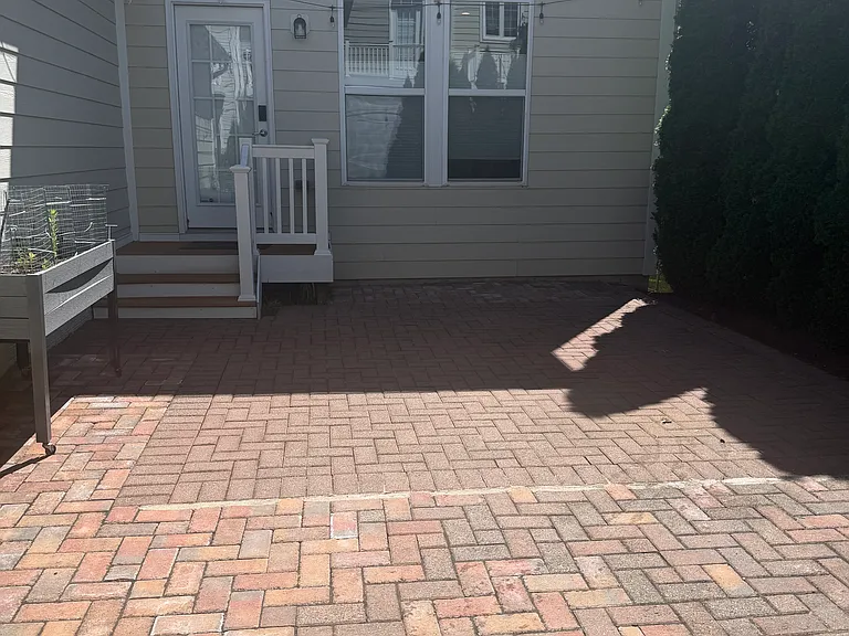 11514 Amherst Ave — Photo 35