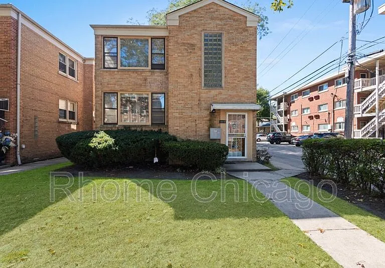 1816 Monroe St #1 — Photo 1