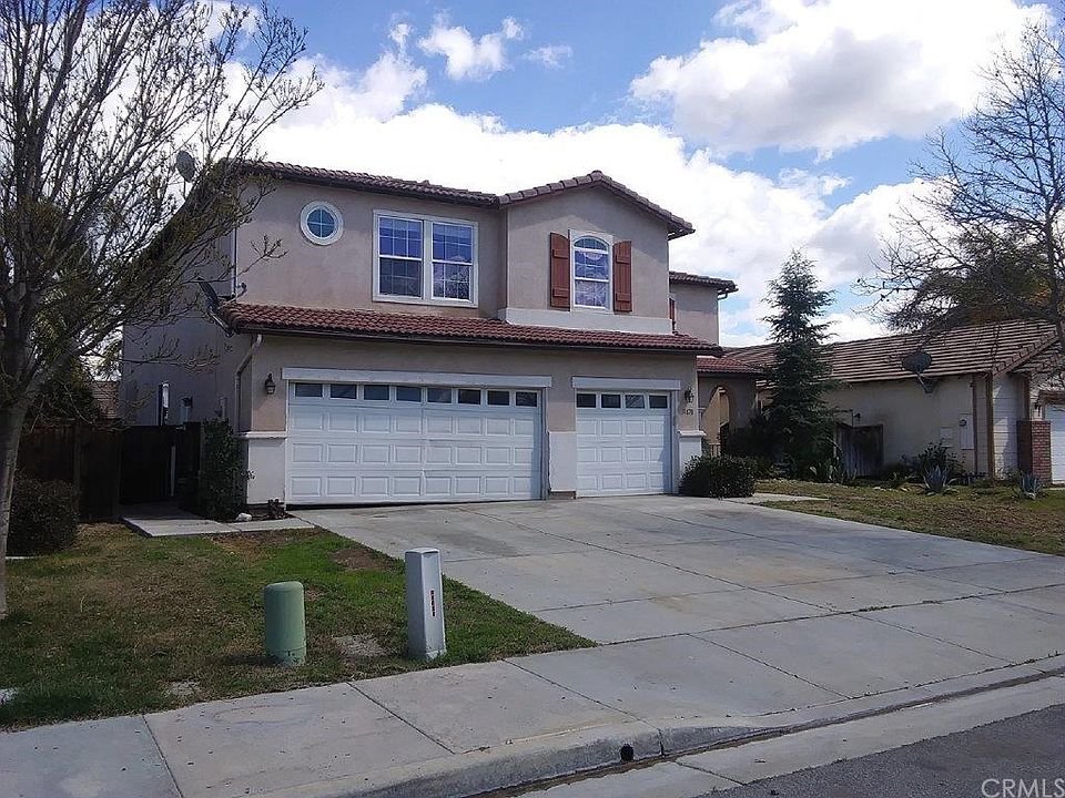 1st image of 31878 Feather Creek Dr
