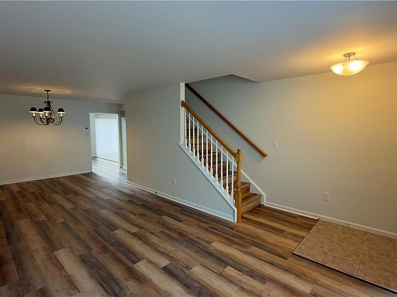 2nd image of 4172 Ross Rd
