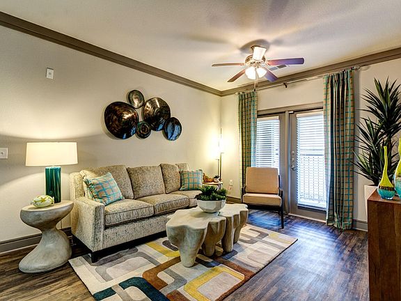 2nd image of 3101 Rise Dr #3458