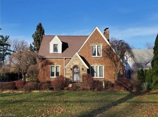 28440 Detroit Rd, Westlake, OH 44145