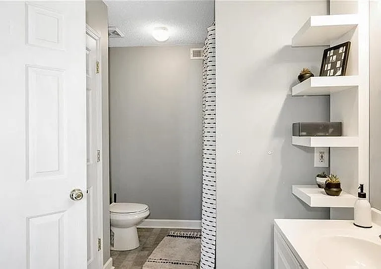 1566 Andora Dr — Photo 11
