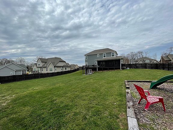 5th image of 516 Karch Dr
