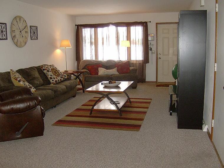 2nd image of 626 S Main St