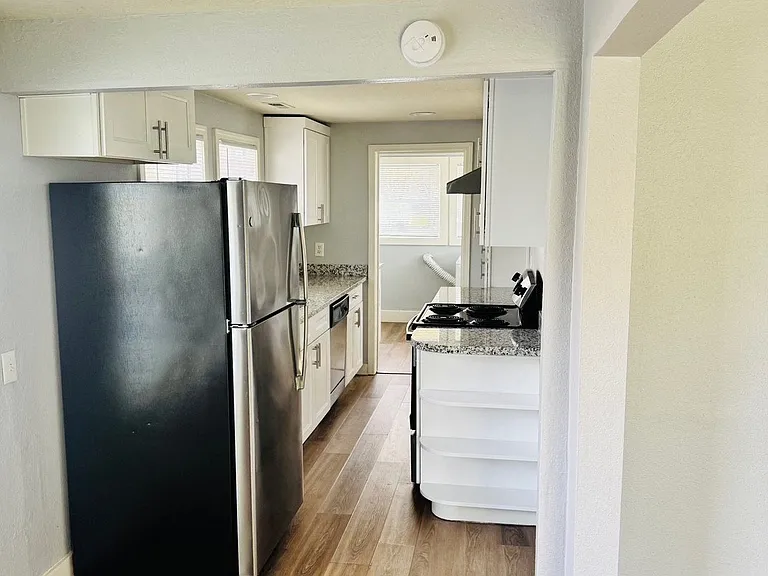 Bryant Street Townhomes — Photo 32