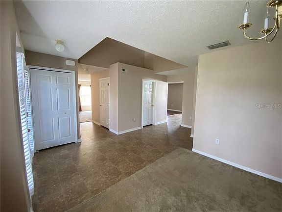 5th image of 2916 Belle Ln