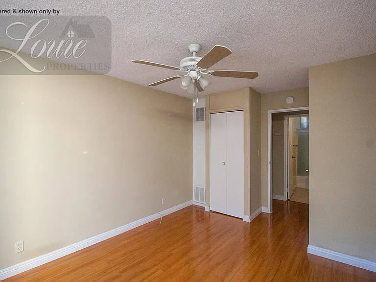 477 S El Molino Ave #4 — Photo 11