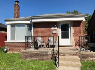 16182 Fairfield St, Detroit, MI 48221