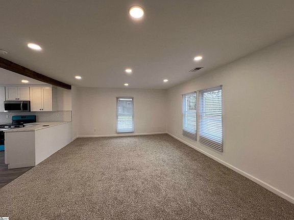 3rd image of 1 Hawthorne St