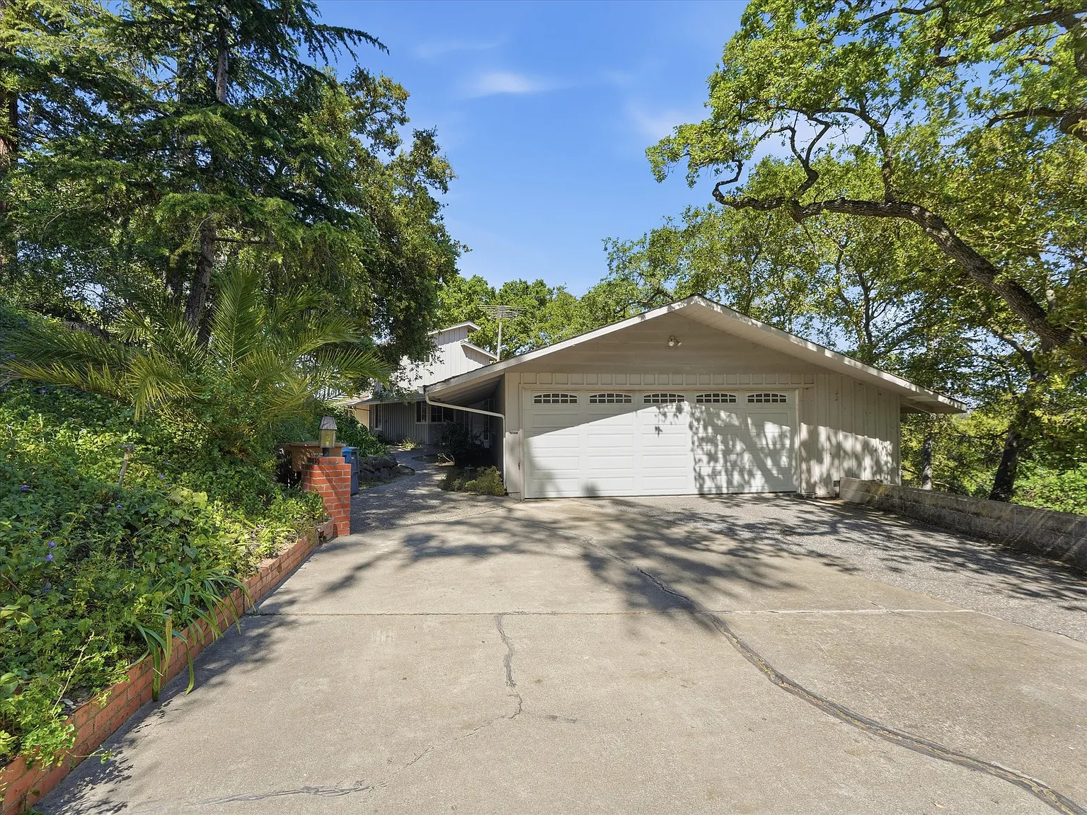 3 bed, 2108 sqft, $7,500 — Photo 4