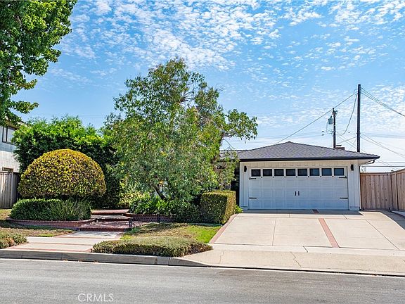 2nd image of 1102 Randall Ave