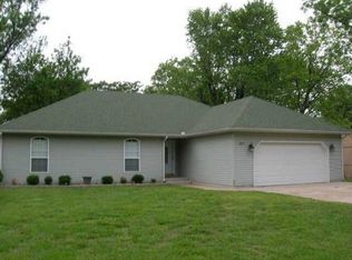 302 S Santa Fe St, Frontenac, KS 66763