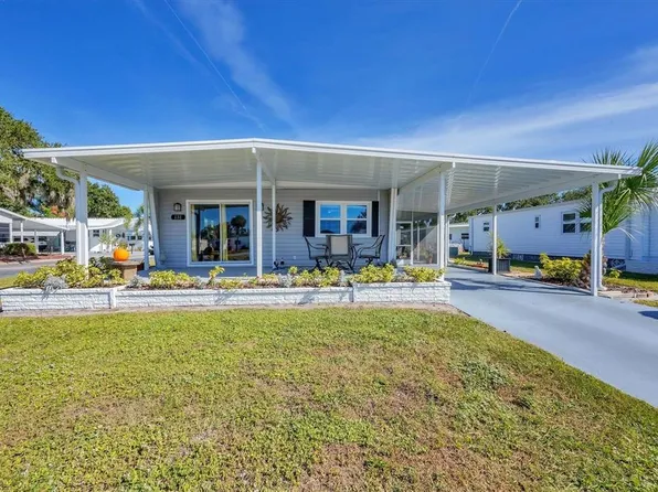 131 Oakwood Ln, Sarasota, FL 34237