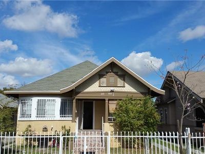 643 W 43rd Pl, Los Angeles, CA, 90037