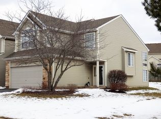 967 Mesa Dr, Lake In The Hills, IL 60156