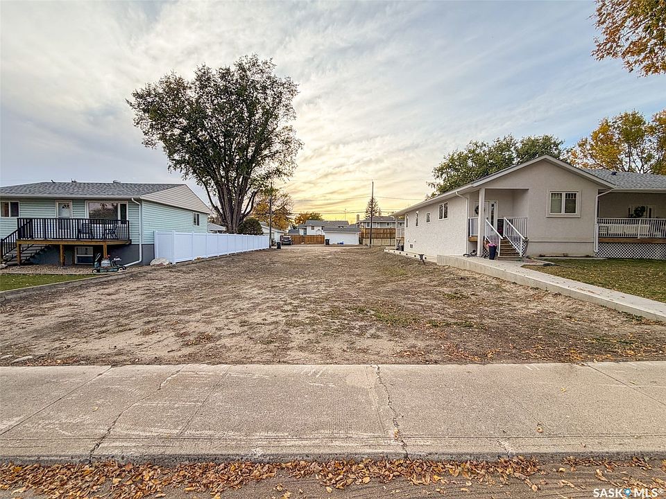 1st image of 262 14th Avenue NE