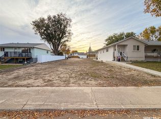 262 14th Avenue NE, Swift Current, SK S9H 2W7