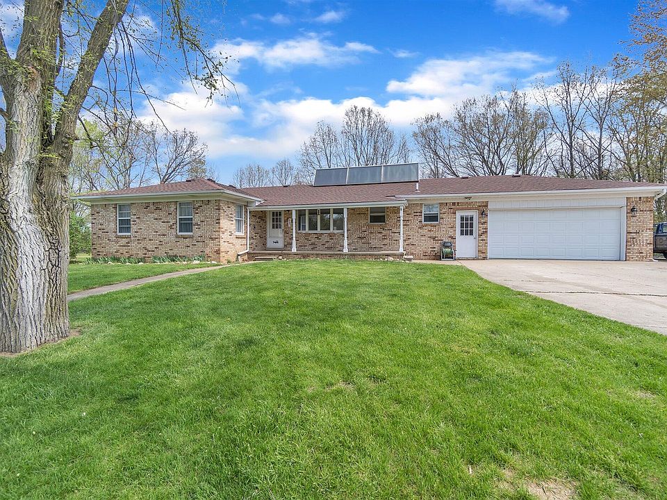 3785 Queen Oaks Dr, Chelsea, MI 48118 Zillow